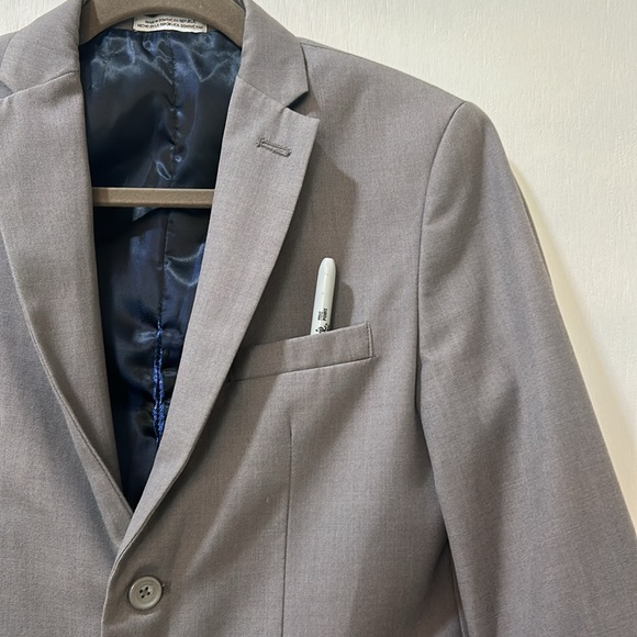 IZOD BOYS SUIT BLAZER MED GREY LONG SLEEVE NOTCH LABEL STYLE JACKET Sz 16 R - Picture 5 of 13